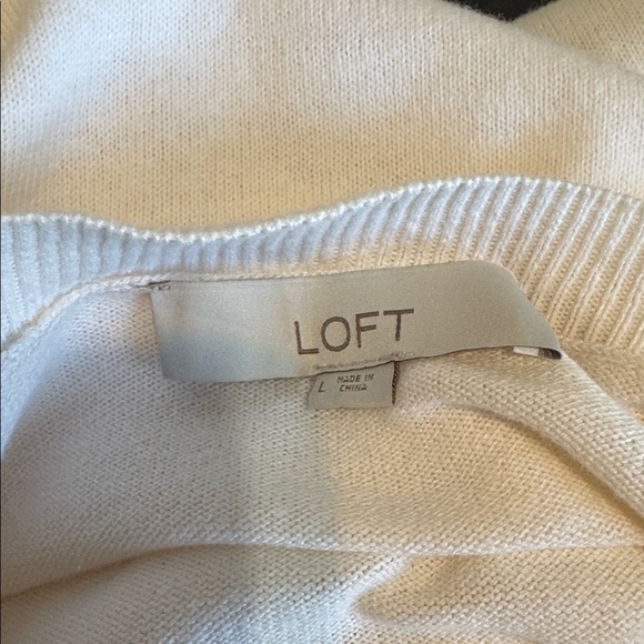 Loft short sleeve sweater LARGE - Picture 4 of 4
